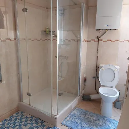 Chambre De 15 M2 Dans Un De 3 Pieces Ubytování v soukromí *