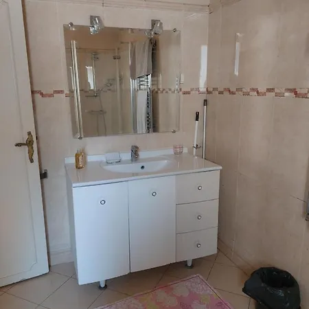 Chambre De 15 M2 Dans Un De 3 Pieces Paříž